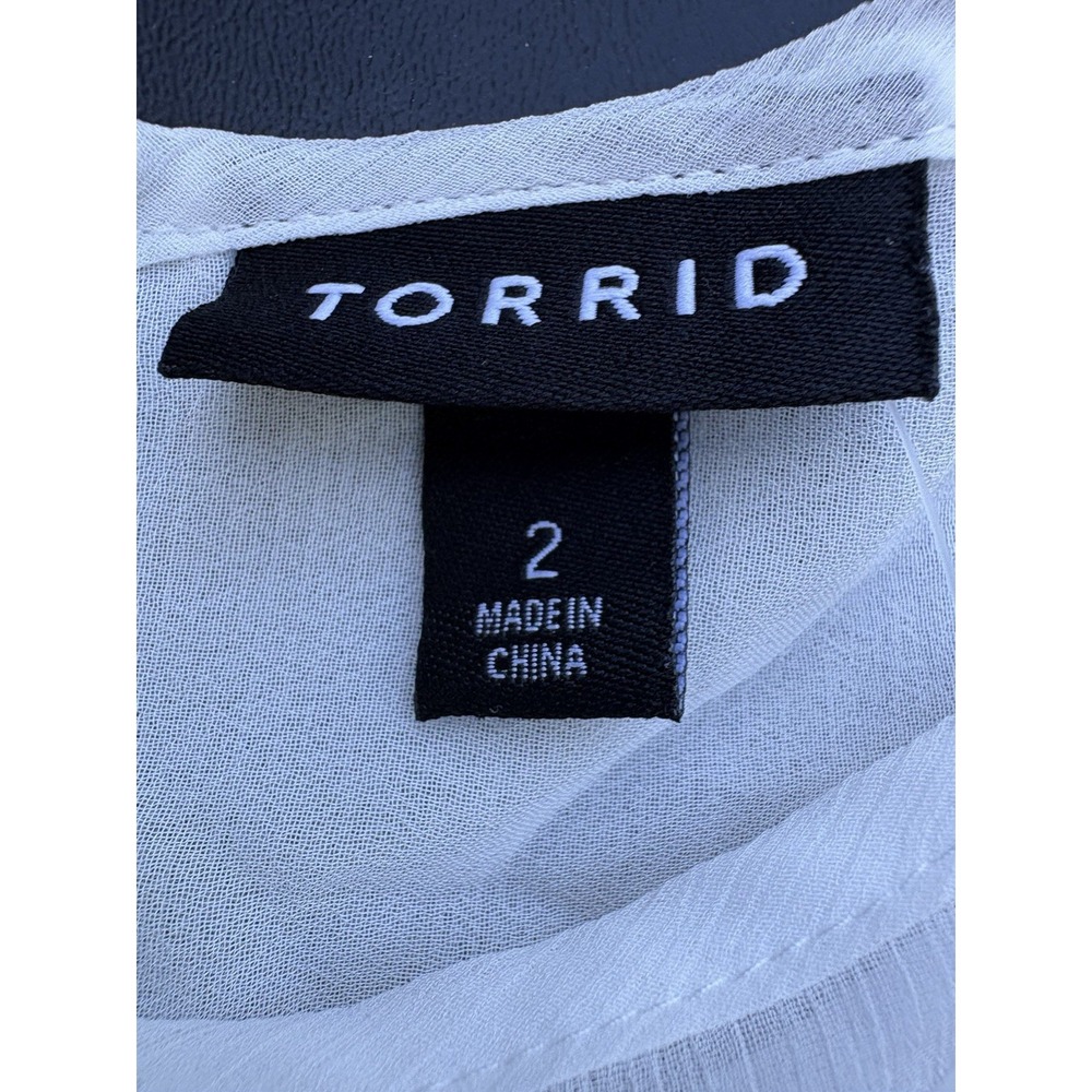 TORRID White  Top Blouse Sleeveless Flowy Lacy Feminine Tiered Sheer 2X NWT - Picture 4 of 12